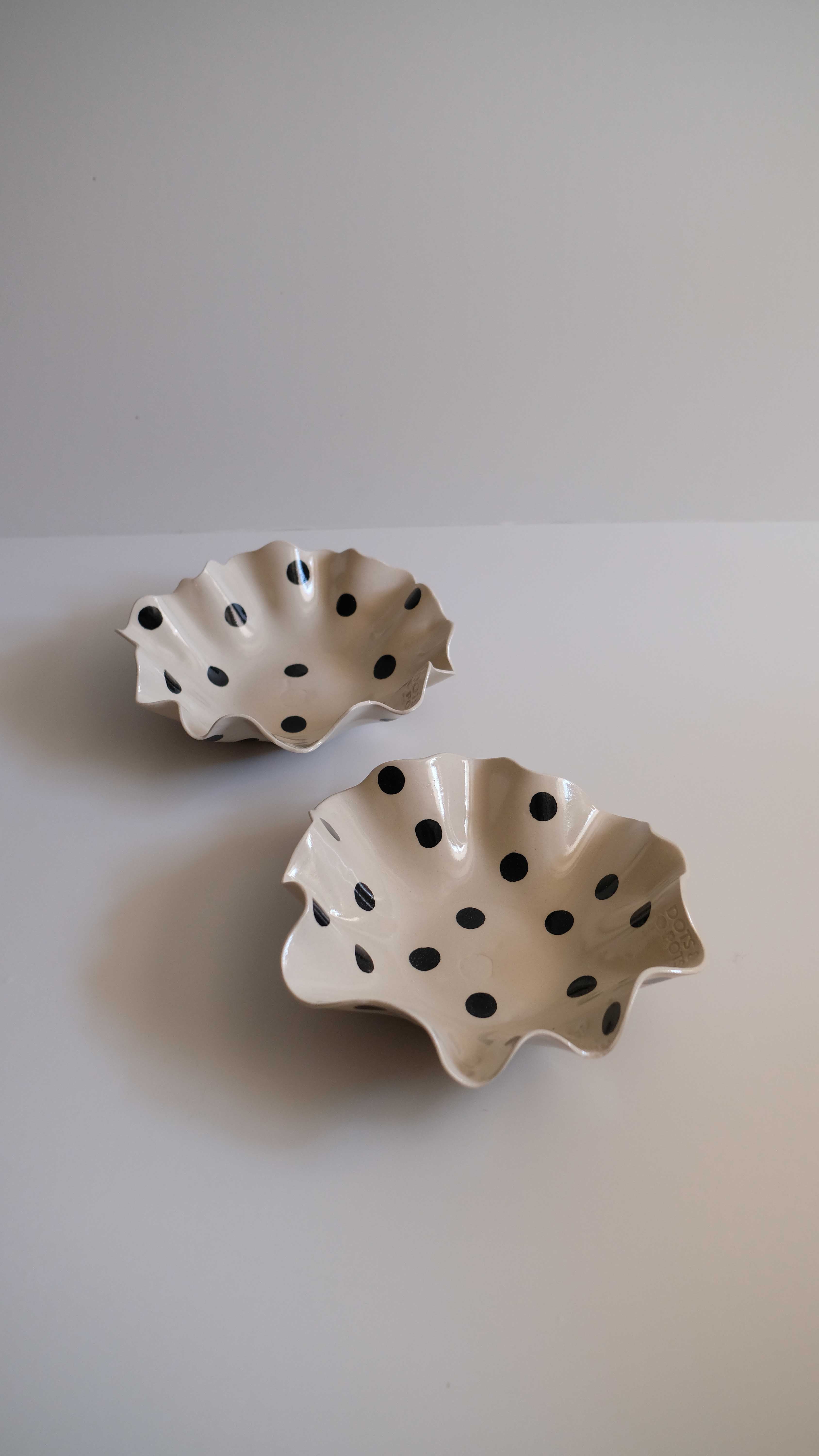 Vågig skål - Polka dot