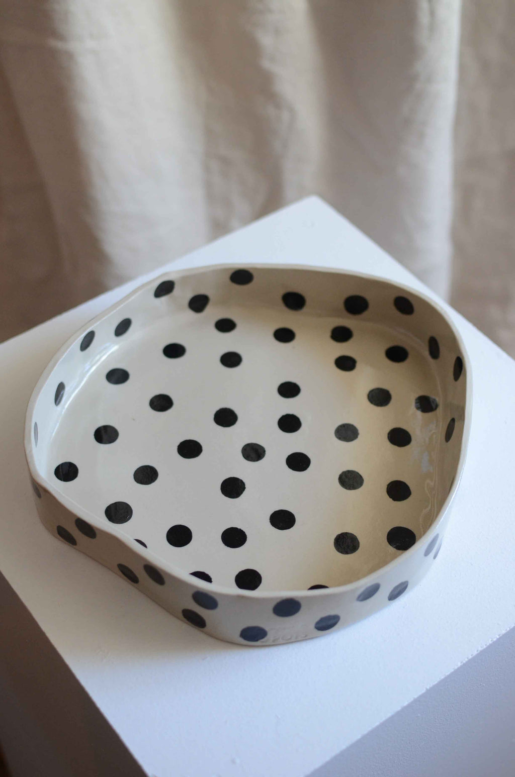 Dot - Upplägningsfat - Polka dot