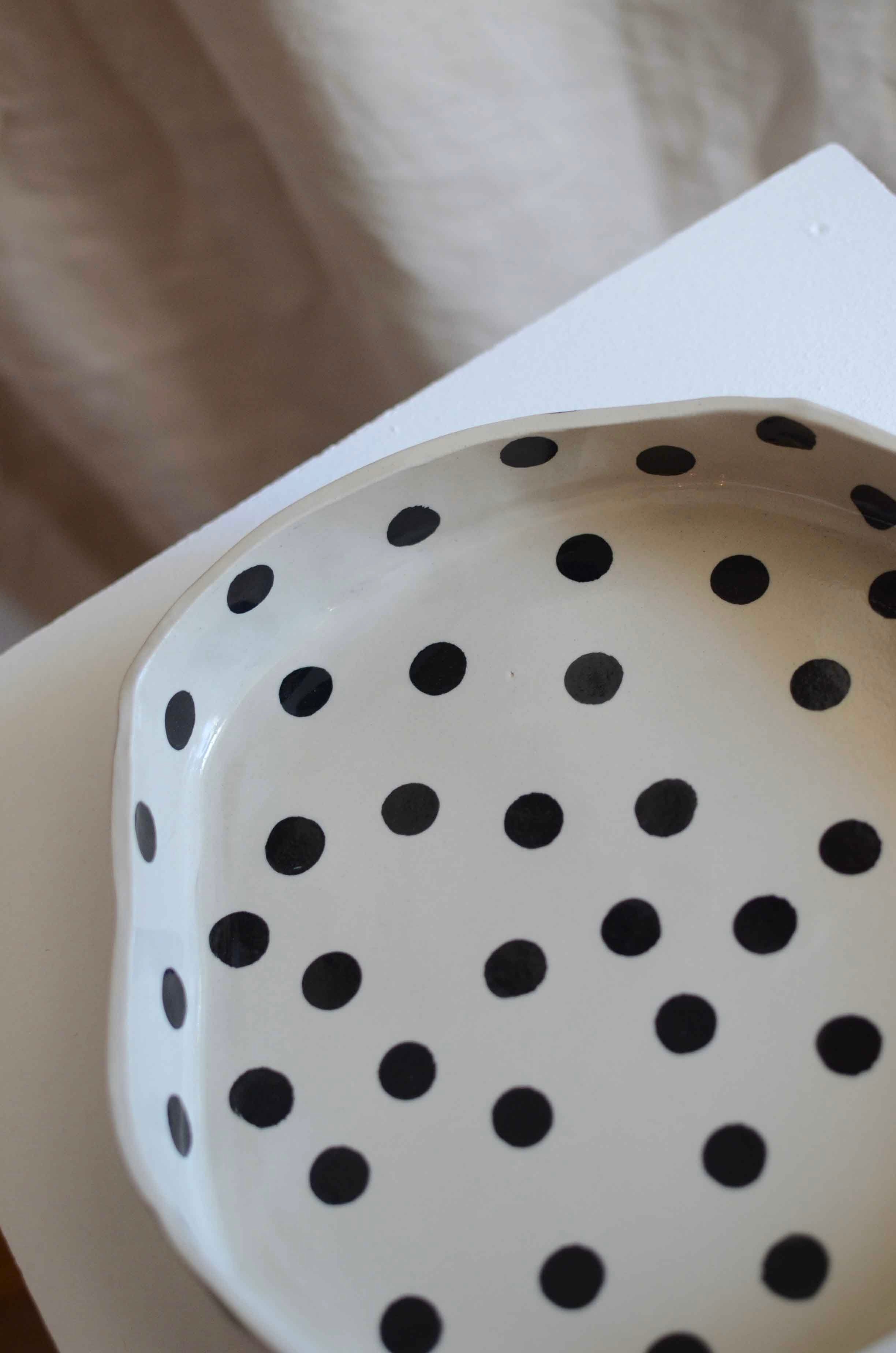 Dot - Upplägningsfat - Polka dot